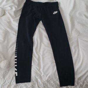 Nike leggings
